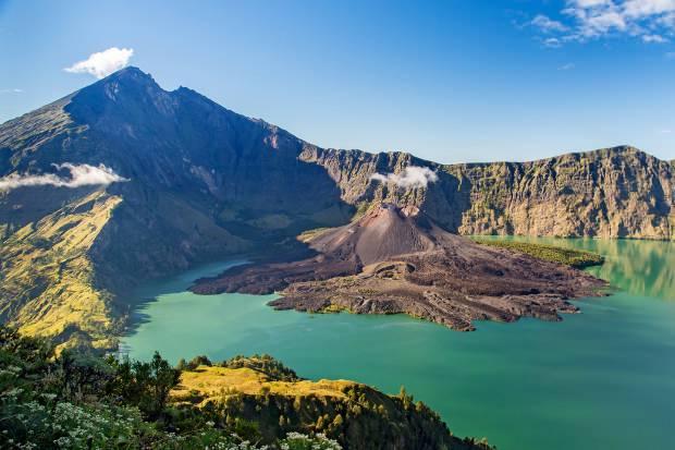 Rinjani Dağı muazzam manzarası