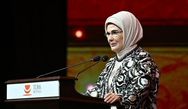 Emine Erdoğan, Asırlık Tatların Buluşma Noktası: 7 Bölgede Türk Mutfağı sergisine katıldı