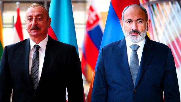 Azerbaycan Cumhurbaşkanı İlham Aliyev ile Ermenistan Başbakanı Nikol Paşinyan